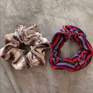 SCRUNCHIE SET